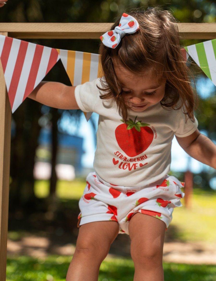conjunto bebe body manga curta e short babado no bumbum de morango macio delicado 100 algodão neutro minimalista verão comprar site nenem confortavel